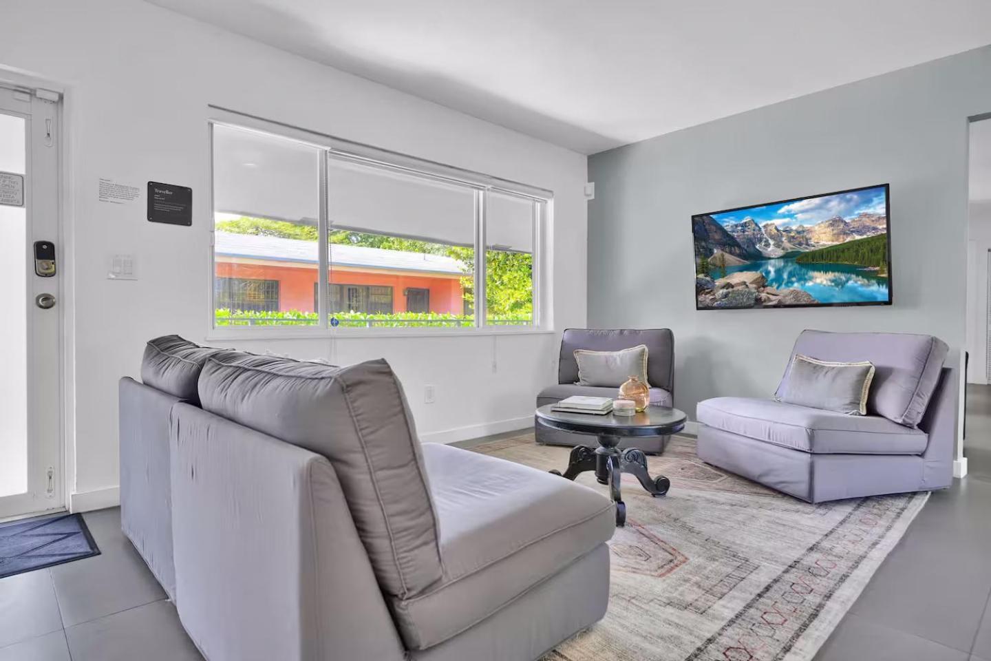 175 Casa Buena Blanca Miami